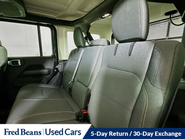 Used 2025 Jeep Wrangler Unlimited Sahara w/ Safety Group AWD/4WD image 23