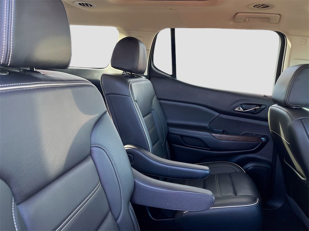 Used 2022 GMC Acadia Denali w/ Denali Ultimate Package image 30