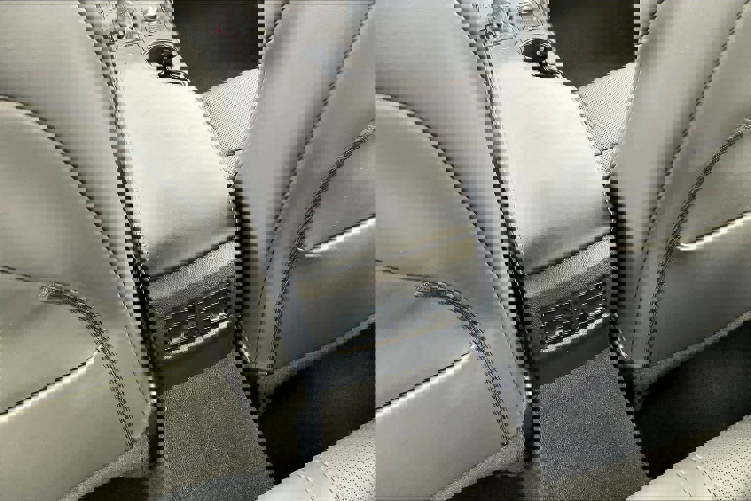 Used 2022 Lexus IS 350 F Sport image 36