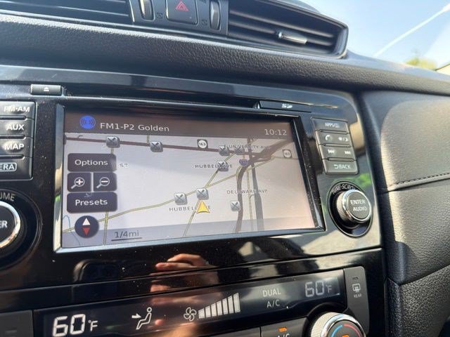 Used 2017 Nissan Rogue SV w/ SV Premium Package AWD/4WD image 30