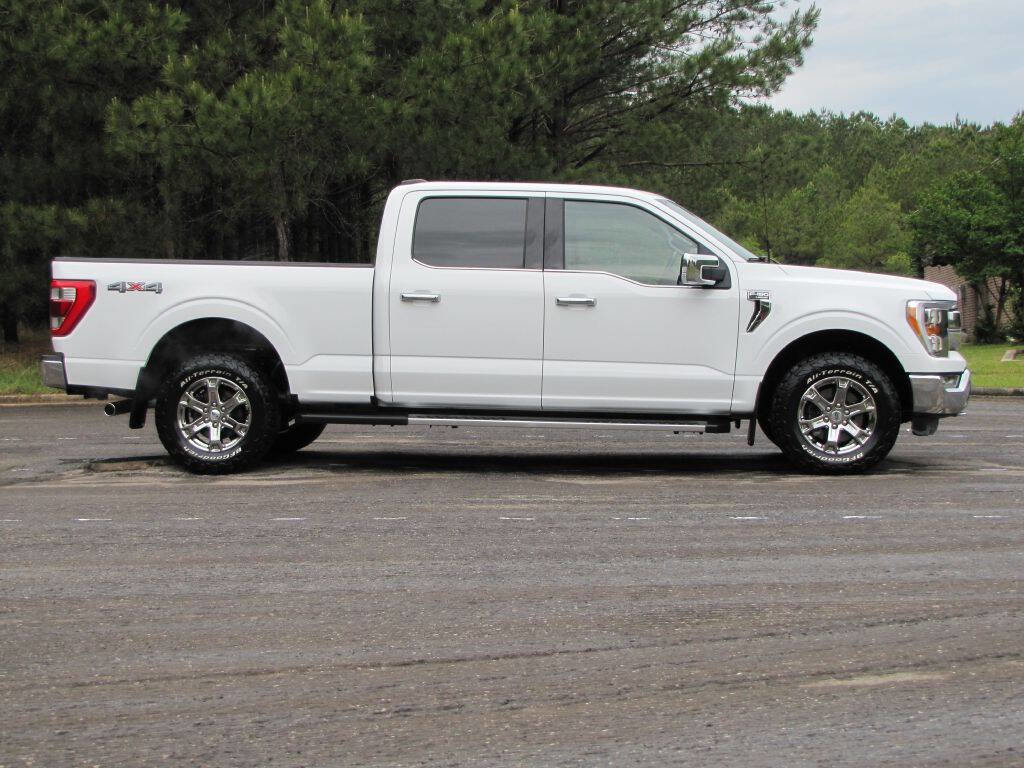Used 2023 Ford F150 Lariat w/ Trailer Tow Package image 3