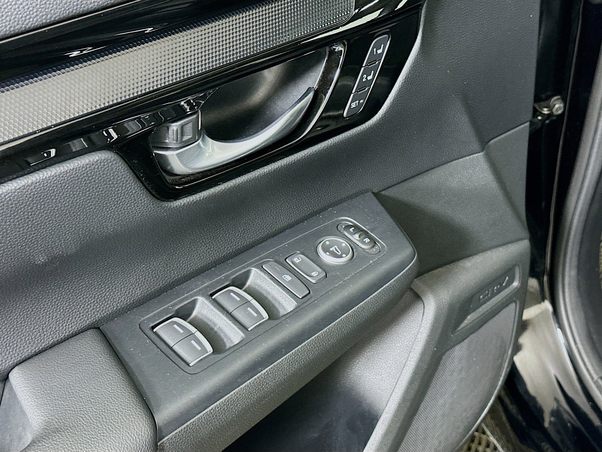 Used 2024 Honda CR-V EX-L image 15