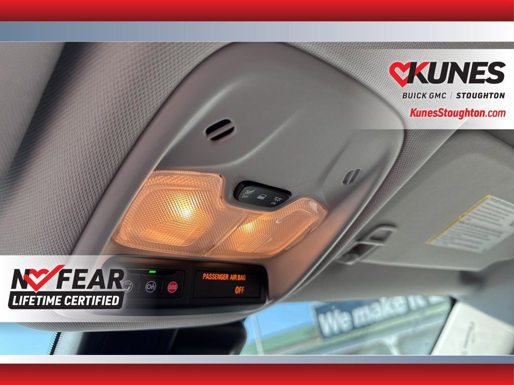 Used 2025 Chevrolet TrailBlazer LT w/ Driver Confidence Package image 34