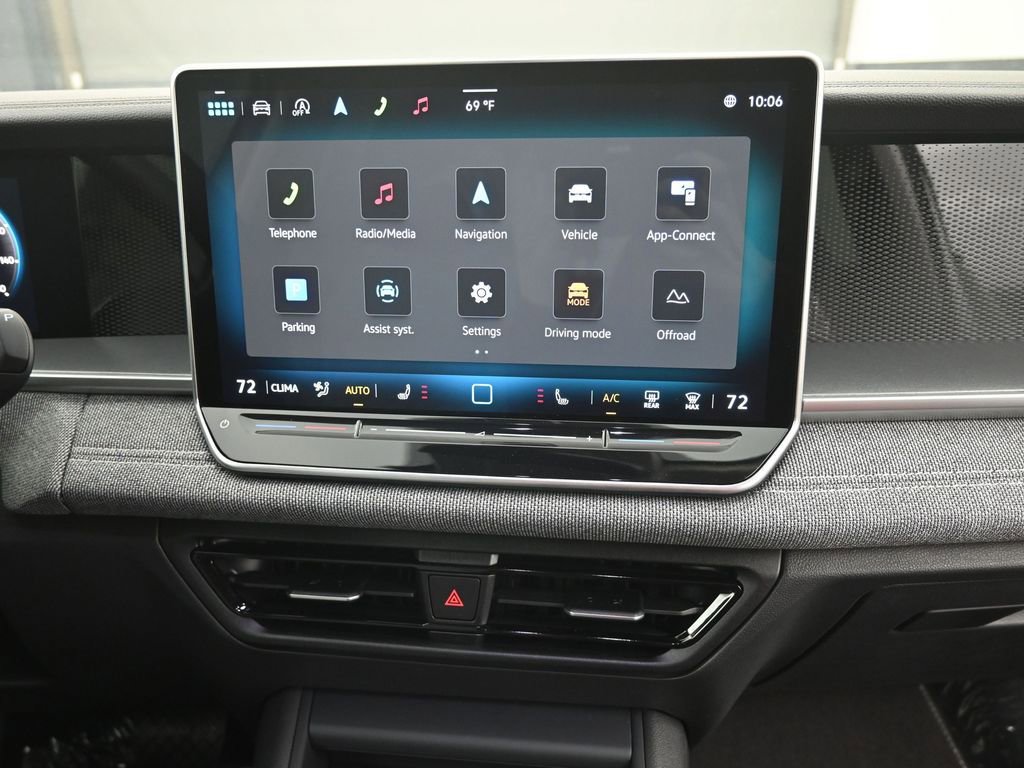 Used 2025 Volkswagen Tiguan S image 51