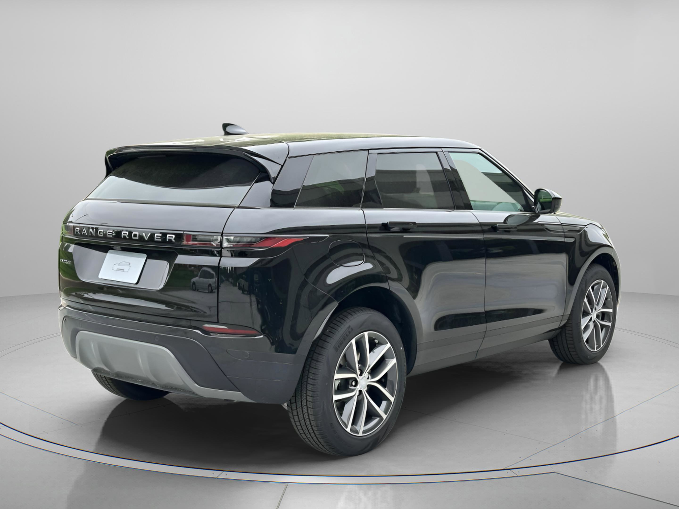 Used 2026 Land Rover Range Rover Evoque S image 6