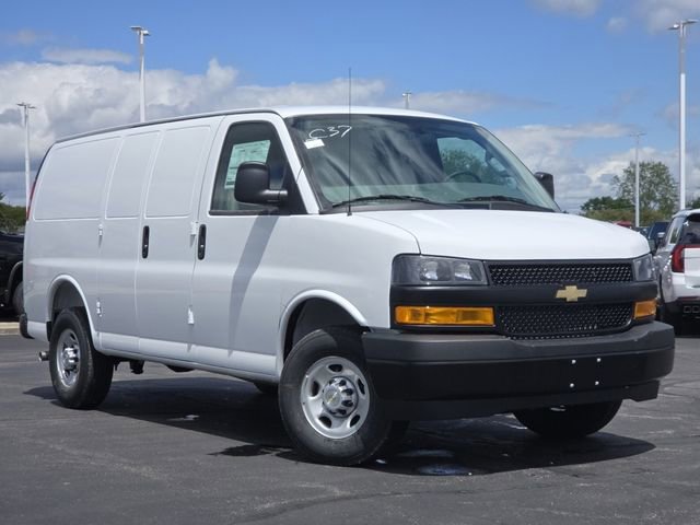 New 2026 Chevrolet Express 2500 w/ Driver Convenience Package RWD image 2