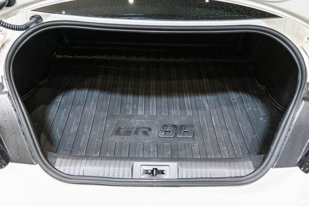 Used 2025 Toyota GR86 w/ ALL Weather Mat Package (TMS) RWD image 33