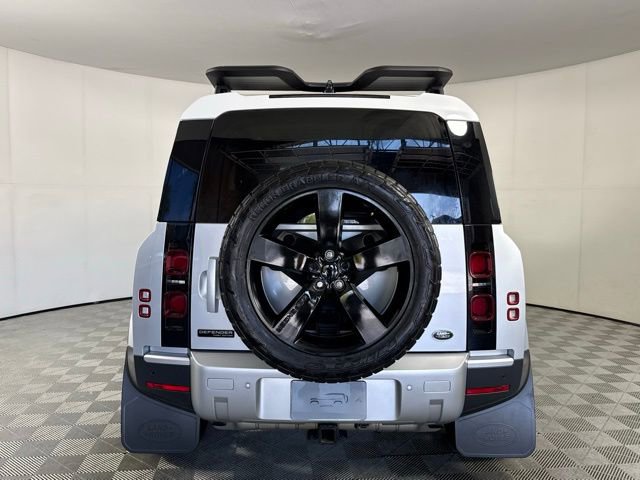 Used 2021 Land Rover Defender 90 First Edition image 7