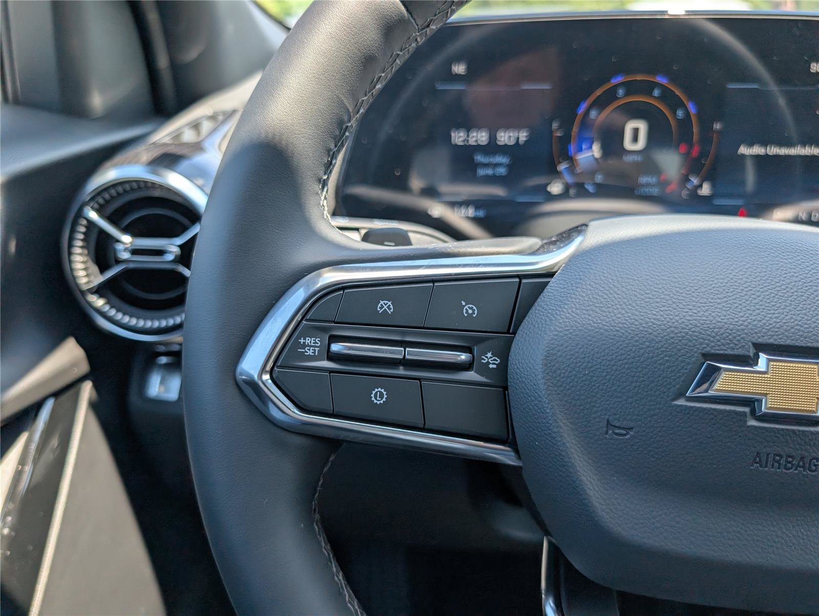 New 2026 Chevrolet Equinox LT FWD image 18