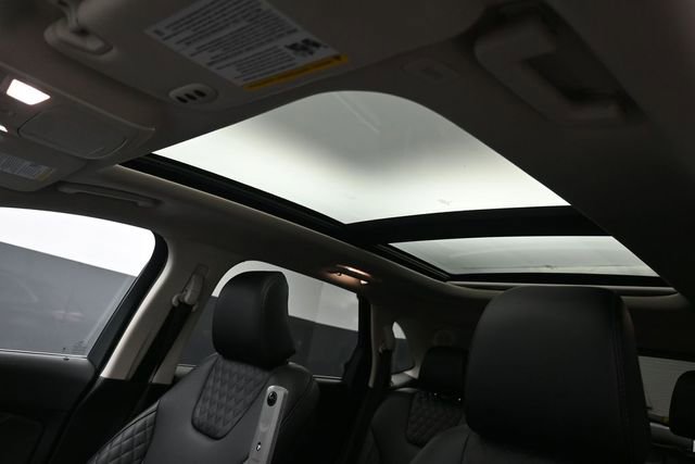 Certified 2024 Ford Edge Titanium AWD/4WD image 18