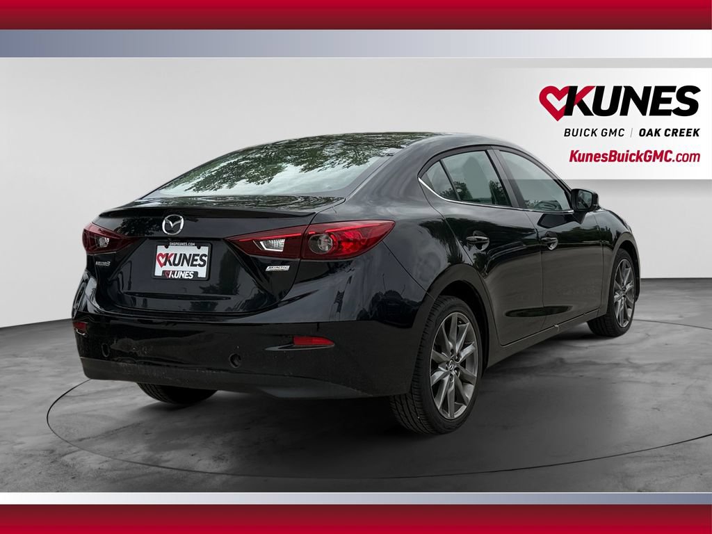 Used 2018 MAZDA MAZDA3 Touring FWD image 10