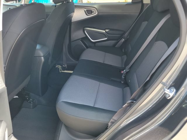 Certified 2025 Kia Soul LX w/ LX Technology Package FWD image 10