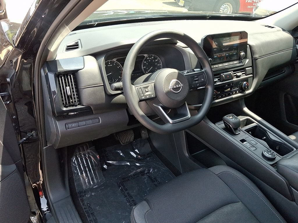 Certified 2024 Nissan Pathfinder S AWD/4WD image 27