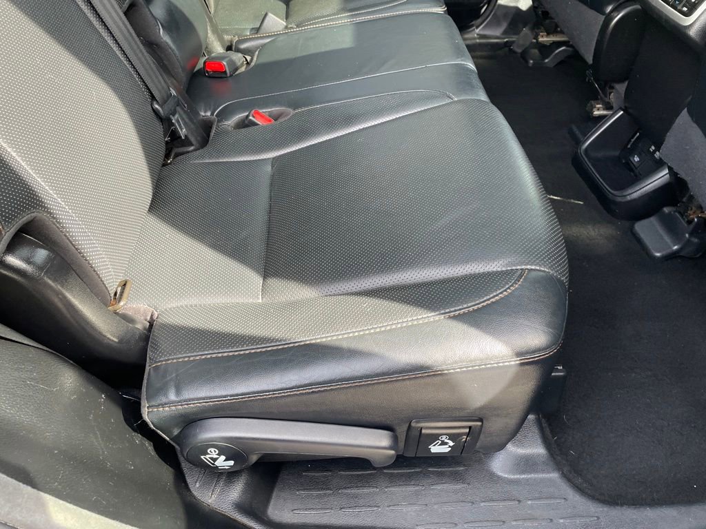 Used 2017 Toyota Highlander Limited Platinum AWD/4WD image 12
