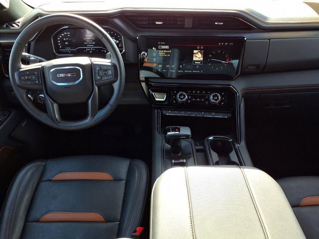 Used 2024 GMC Sierra 1500 AT4 w/ Technology Package AWD/4WD image 12