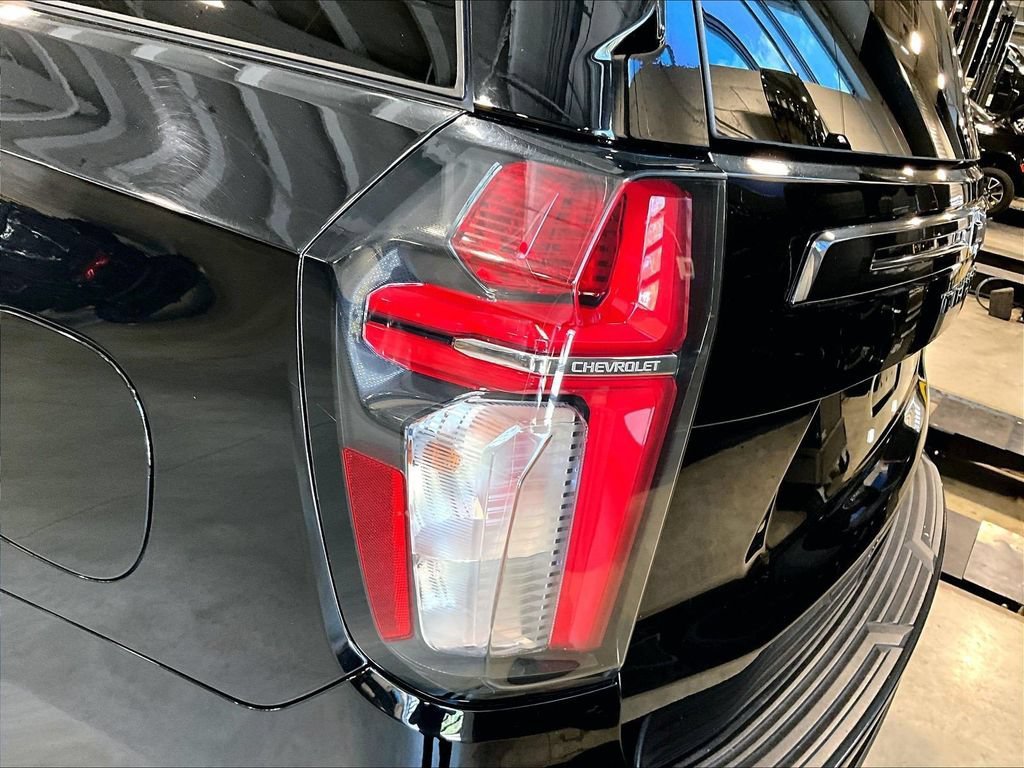 Used 2022 Chevrolet Tahoe RST w/ Sport Performance Package AWD/4WD image 35
