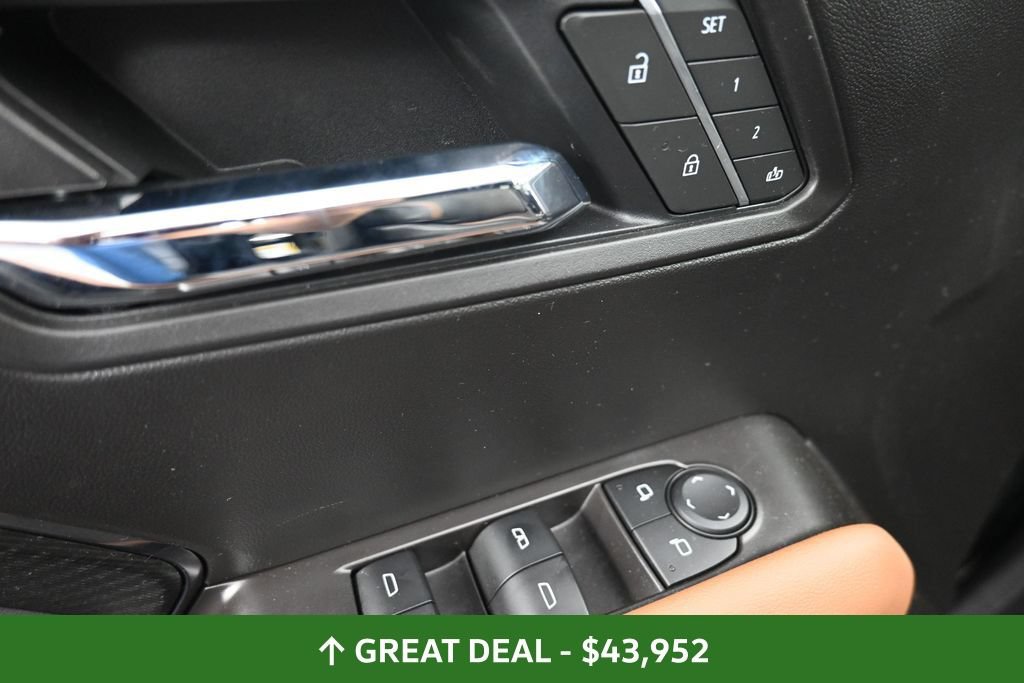 Used 2025 GMC Canyon AT4 w/ Nightfall Edition AWD/4WD image 26