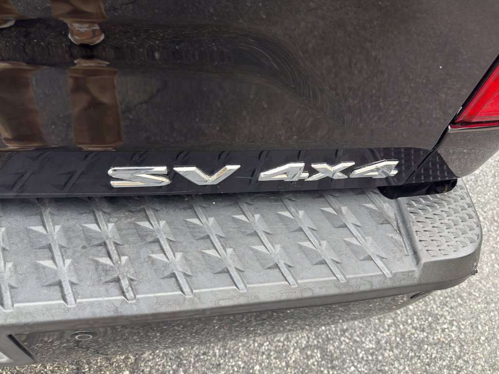 Used 2017 Nissan Titan SV image 35