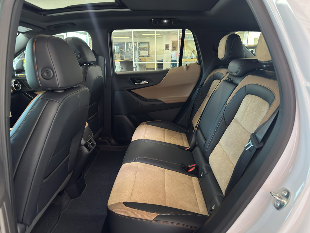 New 2026 Chevrolet Equinox ACTIV w/ Safety and Technology Package image 6