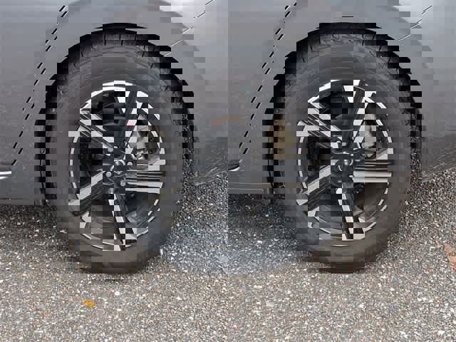 Used 2024 Nissan Sentra SV image 14