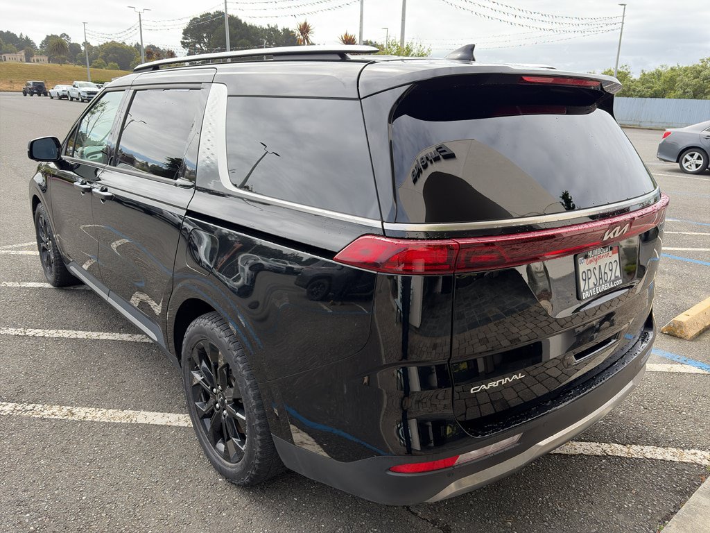 Used 2023 Kia Carnival SX FWD image 20