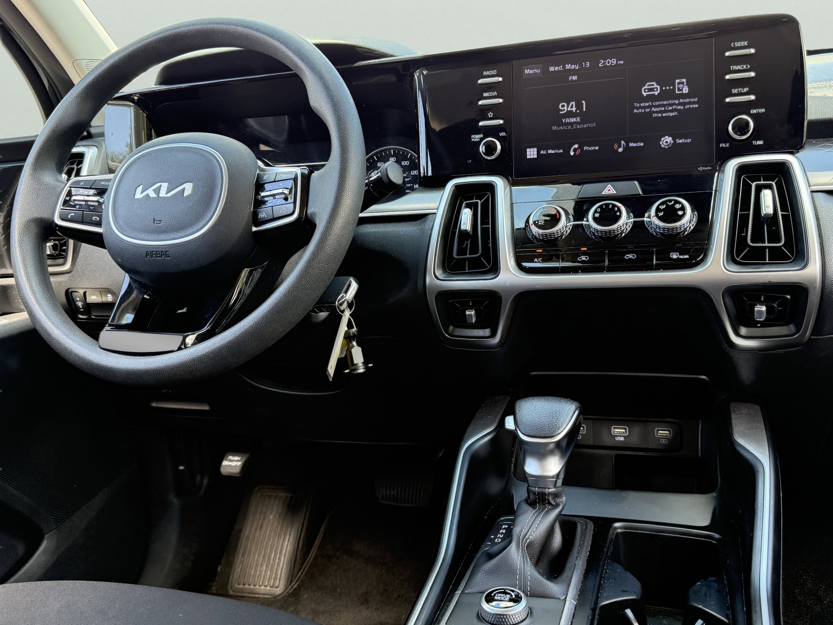 Used 2022 Kia Sorento LX FWD image 10