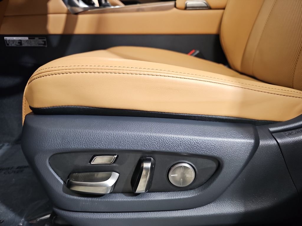 Certified 2024 Lexus LX 600 4WD w/ Luxury Package image 29