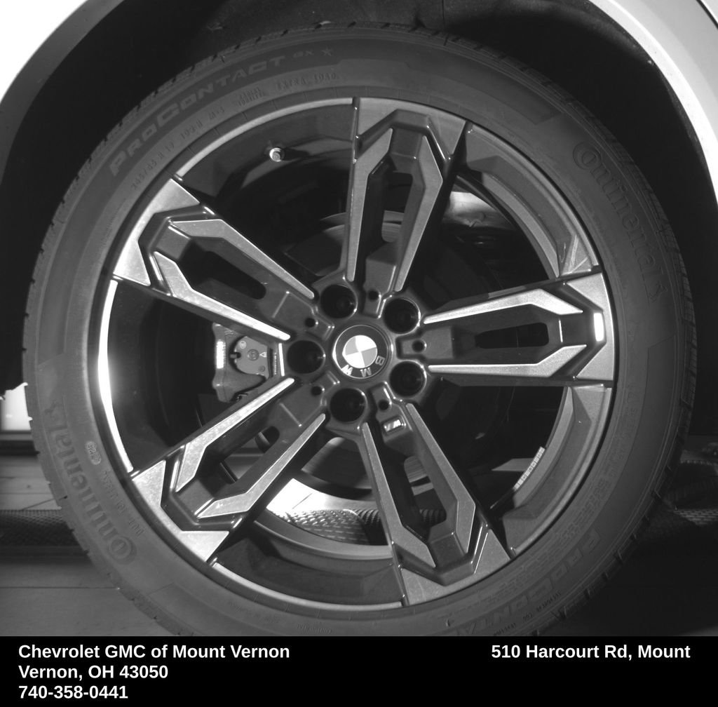 Used 2026 BMW X2 xDrive28i w/ M Sport Package AWD/4WD image 48