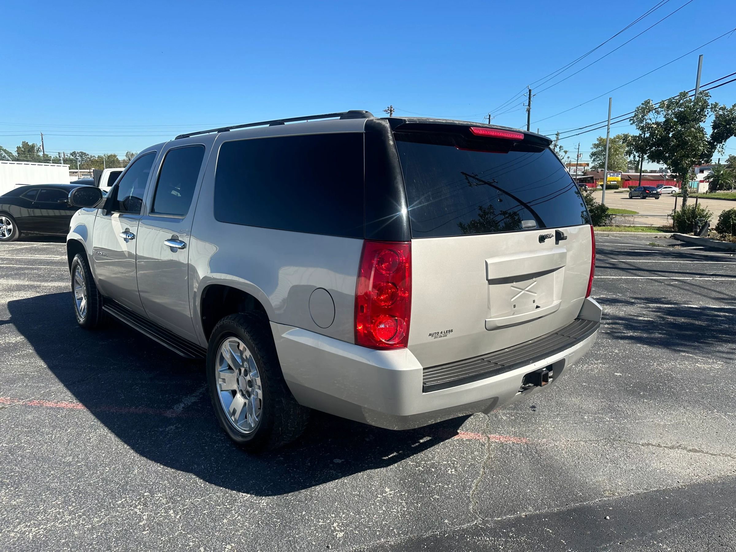 Used 2007 GMC Yukon XL SLE image 7