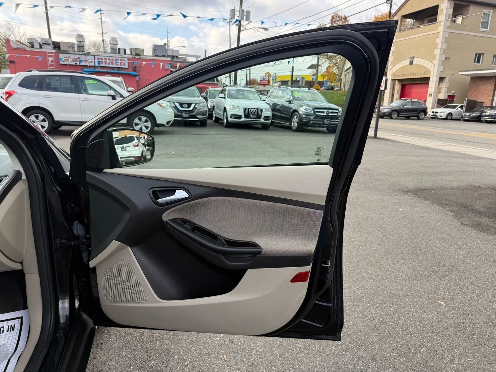 Used 2013 Ford Focus SE image 42