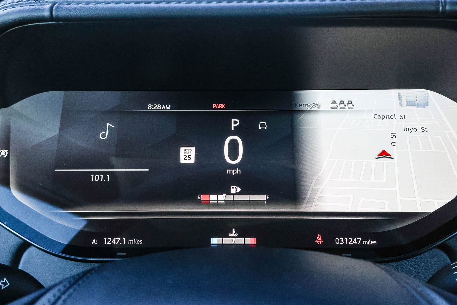 Certified 2023 Land Rover Range Rover SE image 34