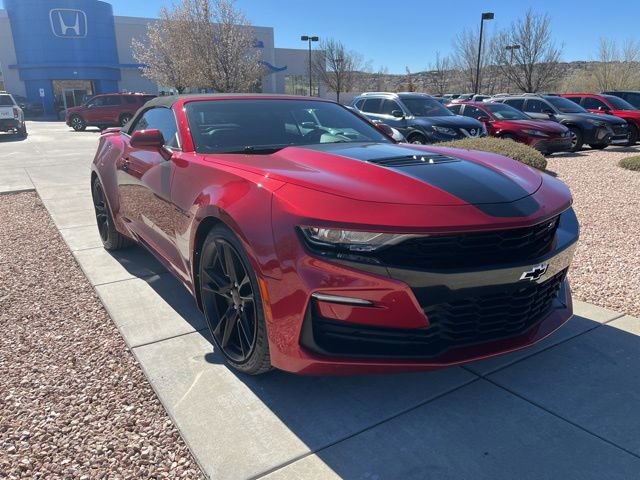 Used 2019 Chevrolet Camaro SS image 2