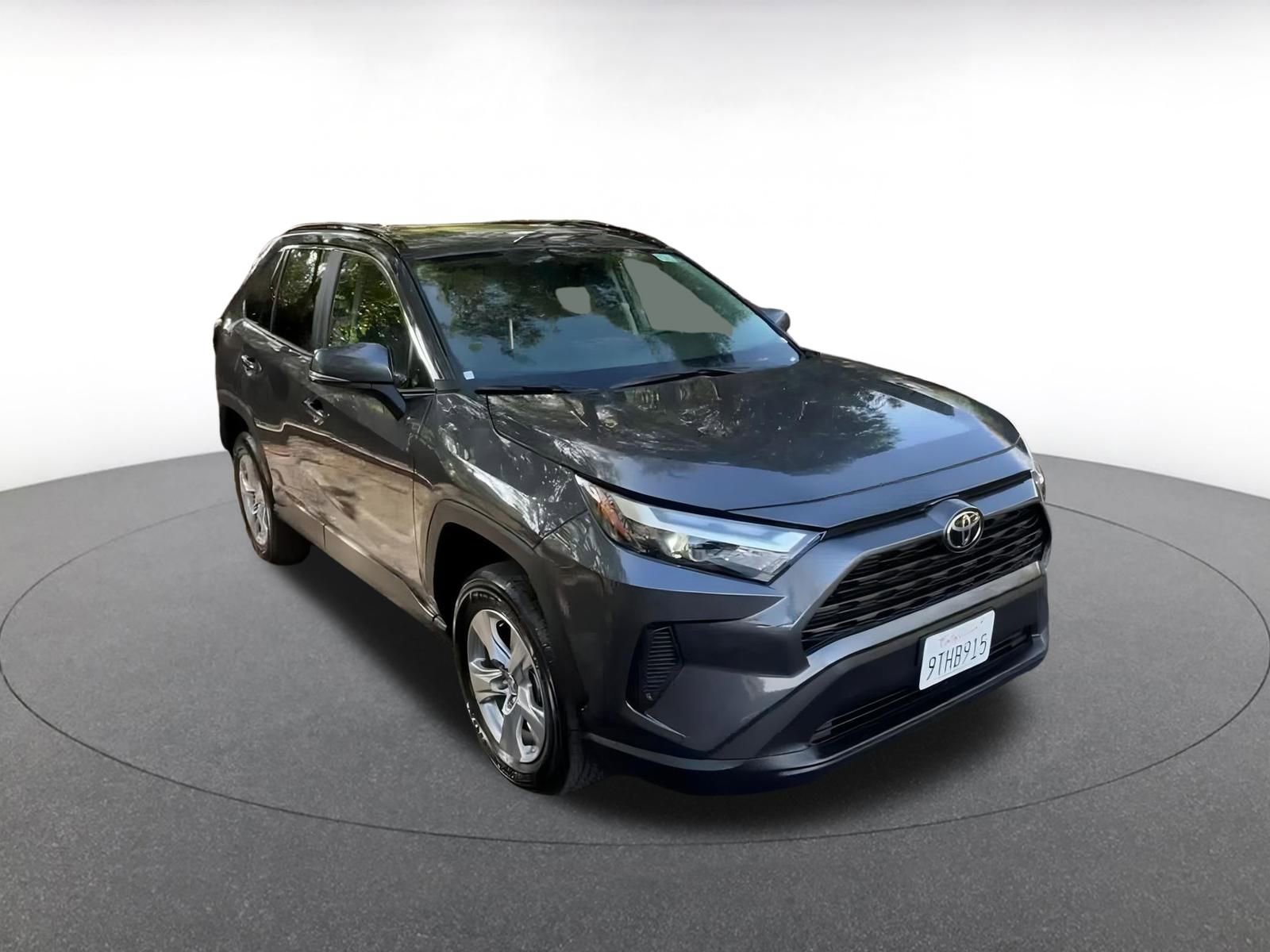 Used 2025 Toyota RAV4 XLE image 3