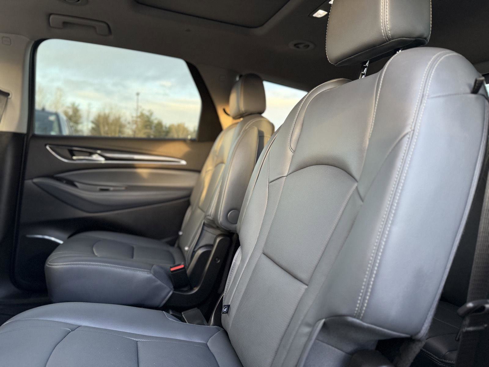 Used 2021 Buick Enclave Premium w/ Sun and Sites Package image 12