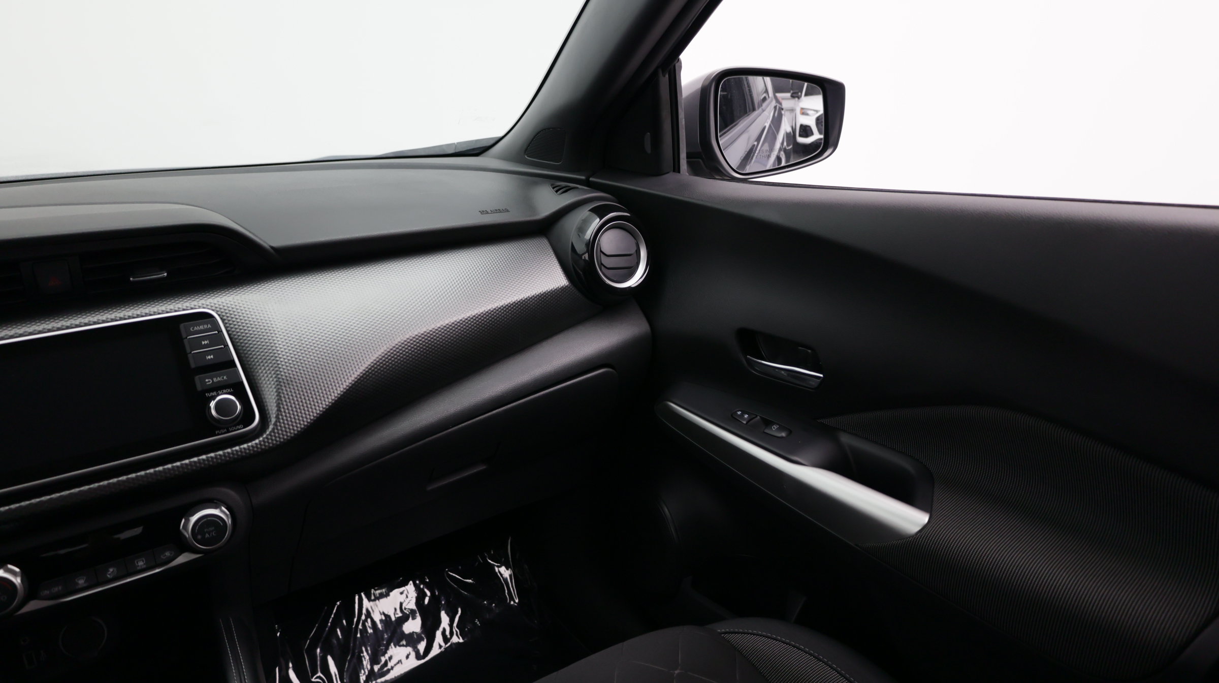 Used 2020 Nissan Kicks SV FWD image 27