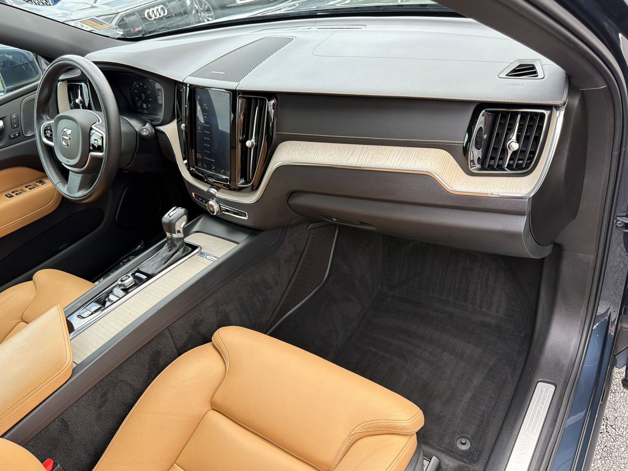 Used 2020 Volvo XC60 T5 Inscription w/ Protection Package FWD image 31