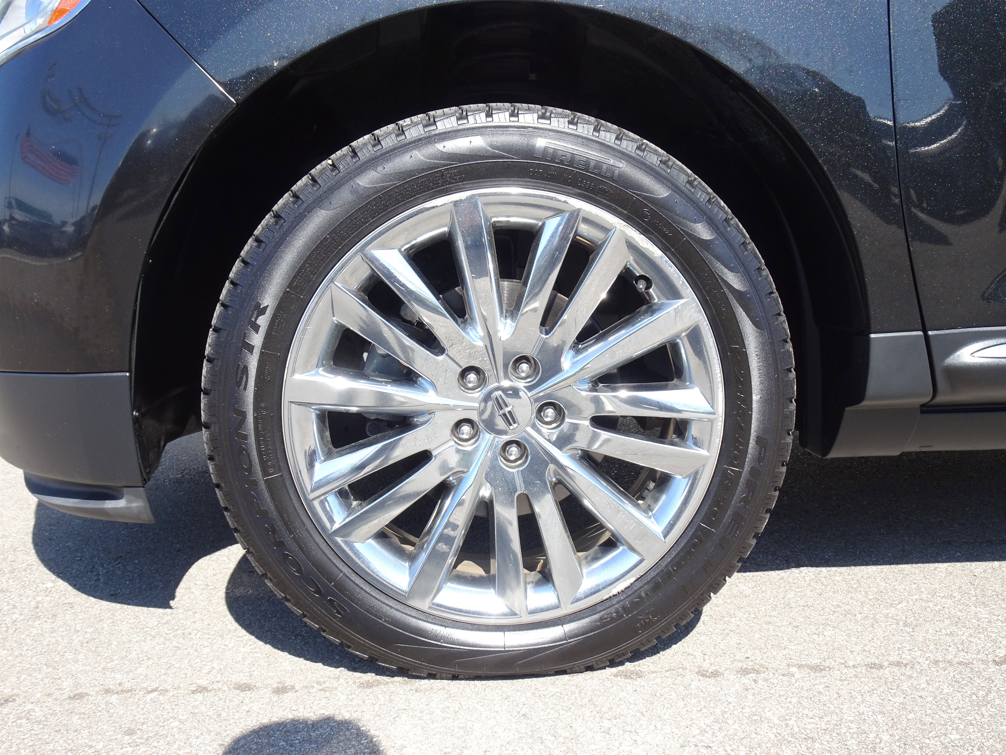 Used 2015 Lincoln MKX AWD w/ Equipment Group 102A image 29