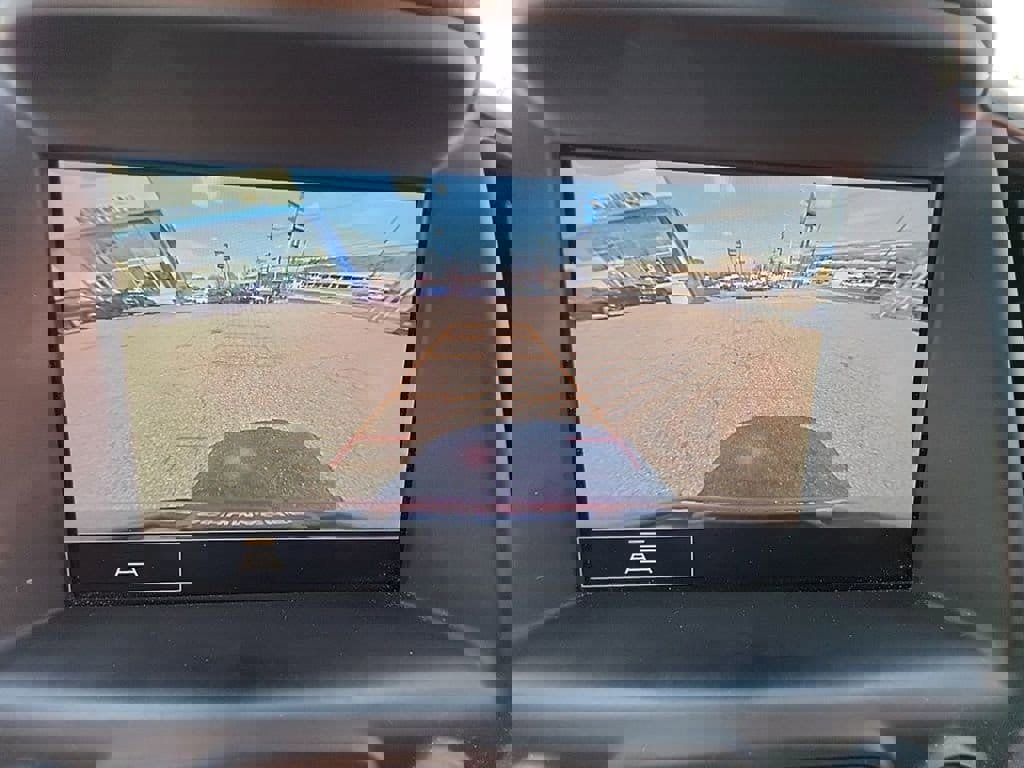 Used 2023 GMC Terrain AT4 image 20