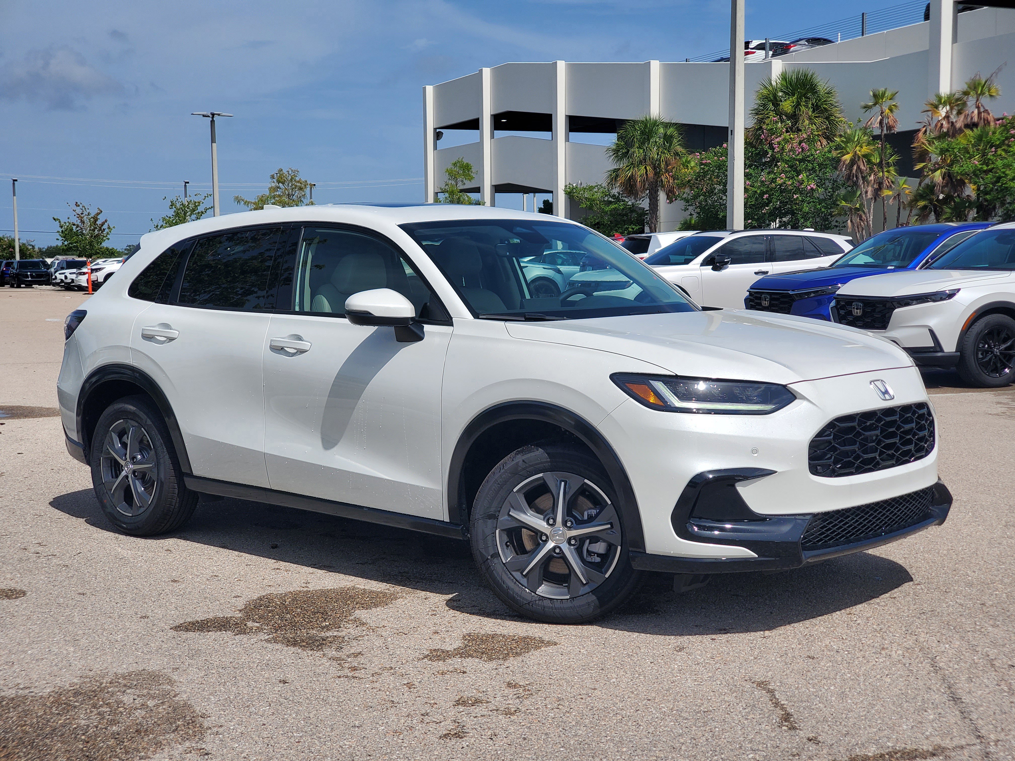 New 2026 Honda HR-V EX-L image 7