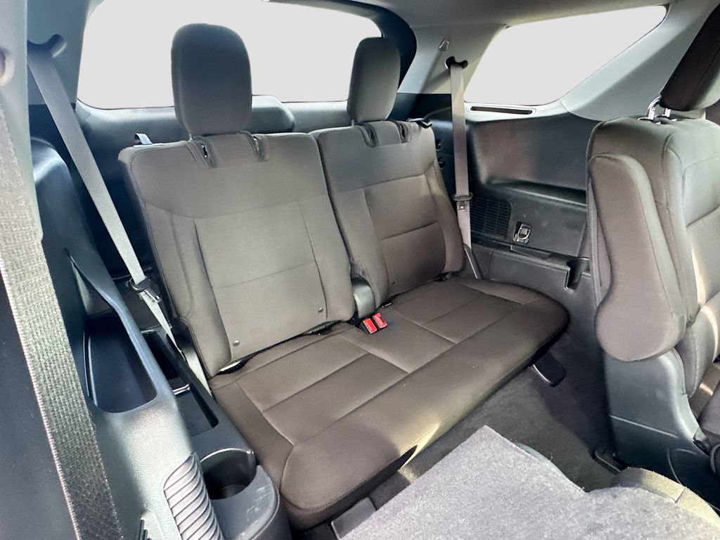 Used 2023 Ford Explorer XLT AWD/4WD image 34