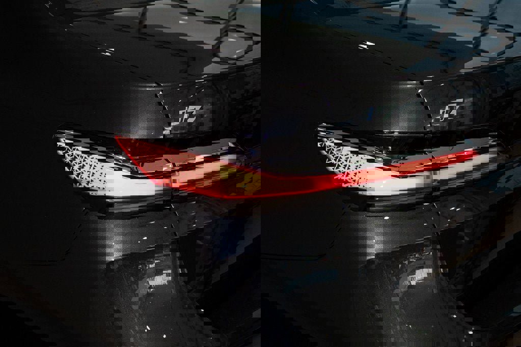 Used 2025 BMW i7 eDrive50 w/ Premium Package RWD image 9