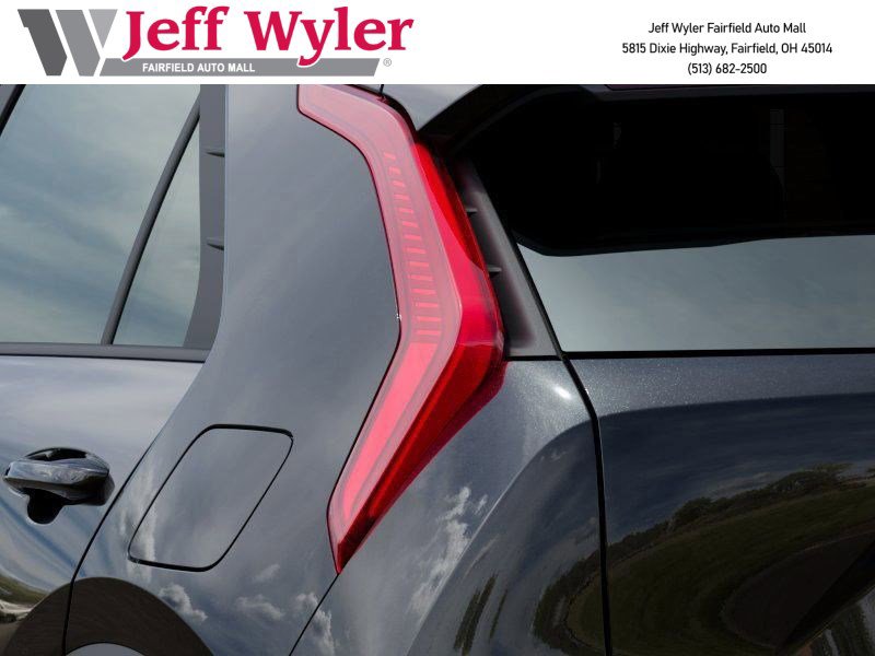 New 2026 Kia Niro LX image 12