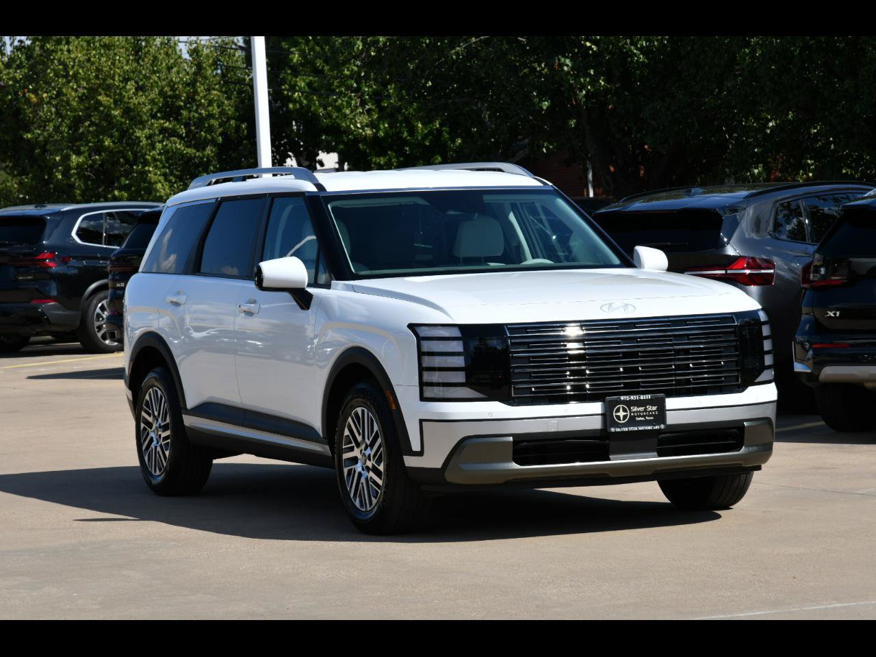 Used 2026 Hyundai Palisade SEL FWD image 1