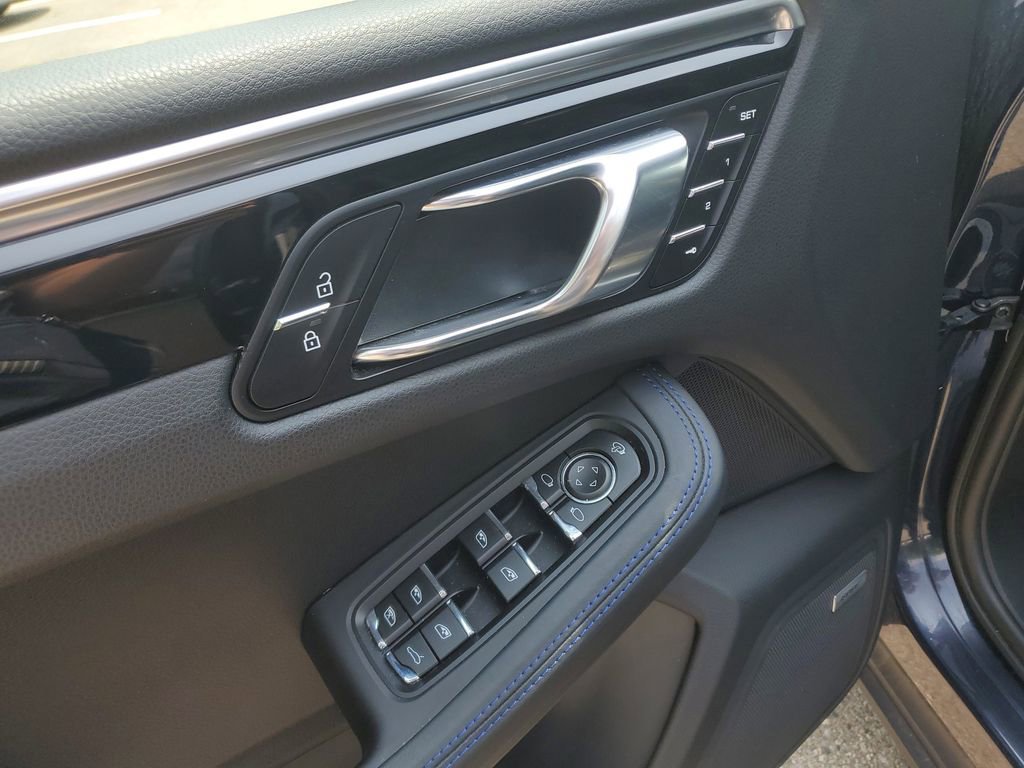 Used 2022 Porsche Macan S image 10