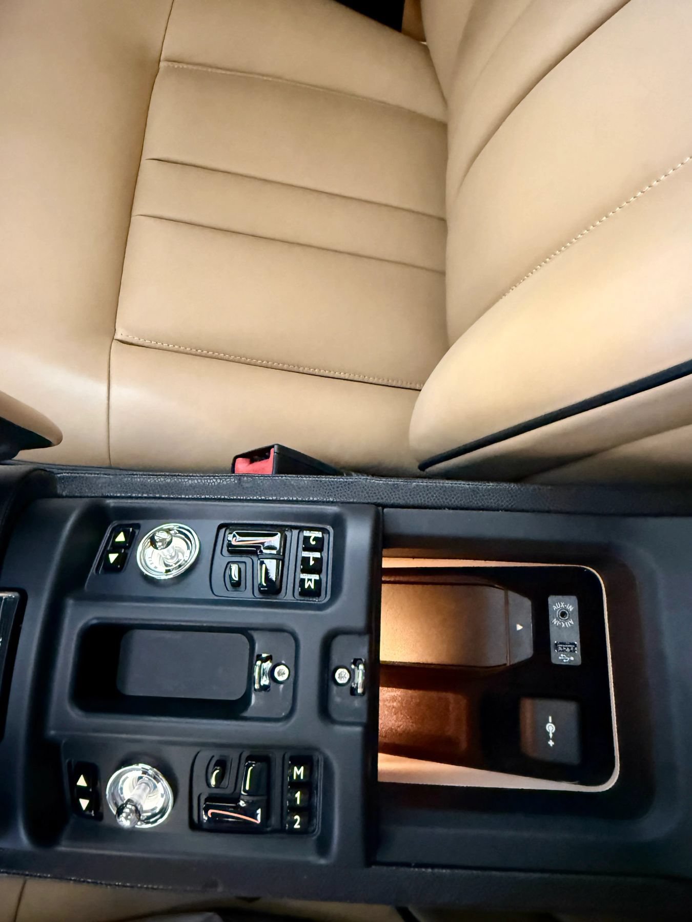 Used 2015 Rolls-Royce Phantom Sedan RWD image 21