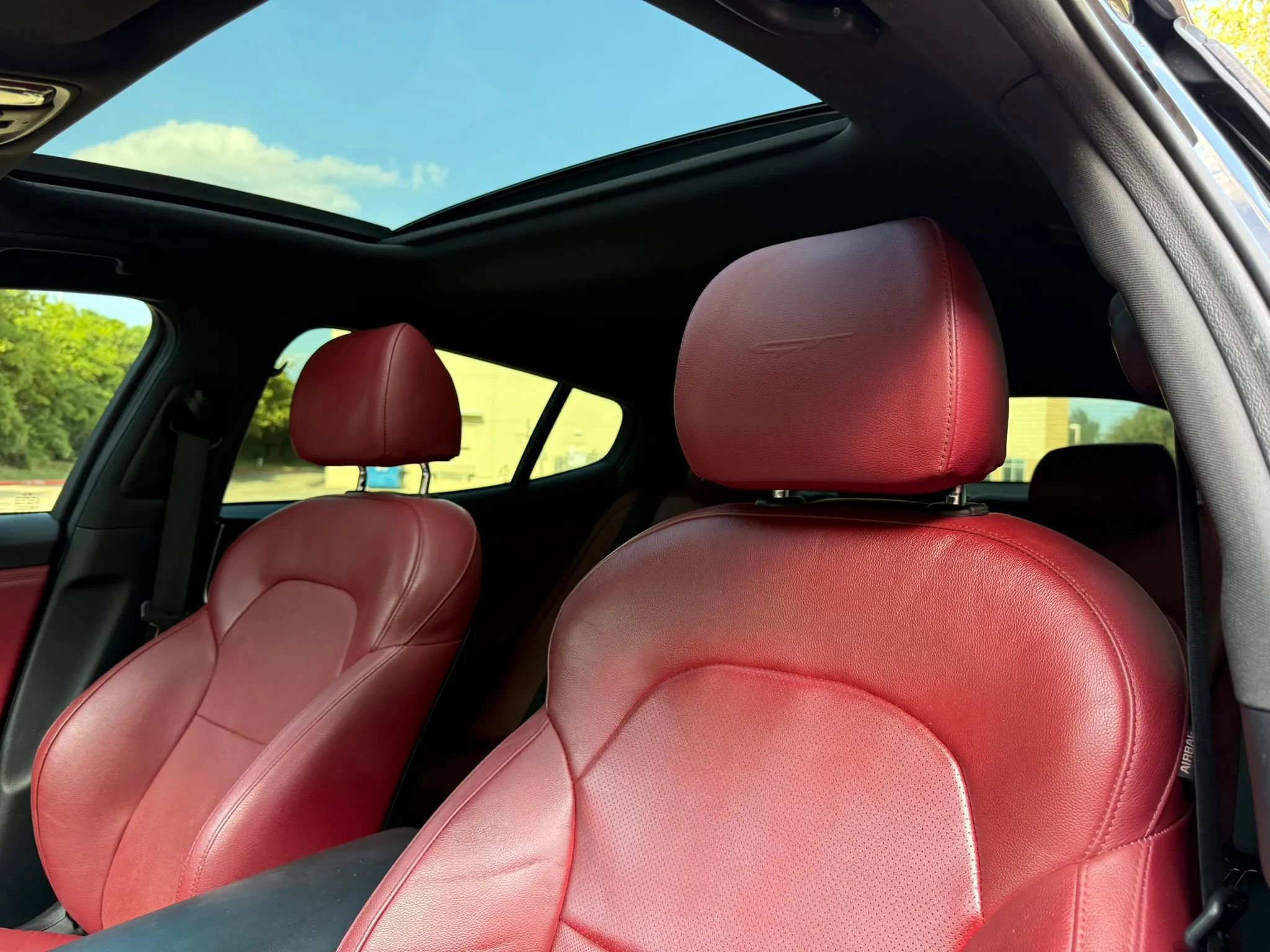 Used 2018 Kia Stinger GT1 RWD image 10
