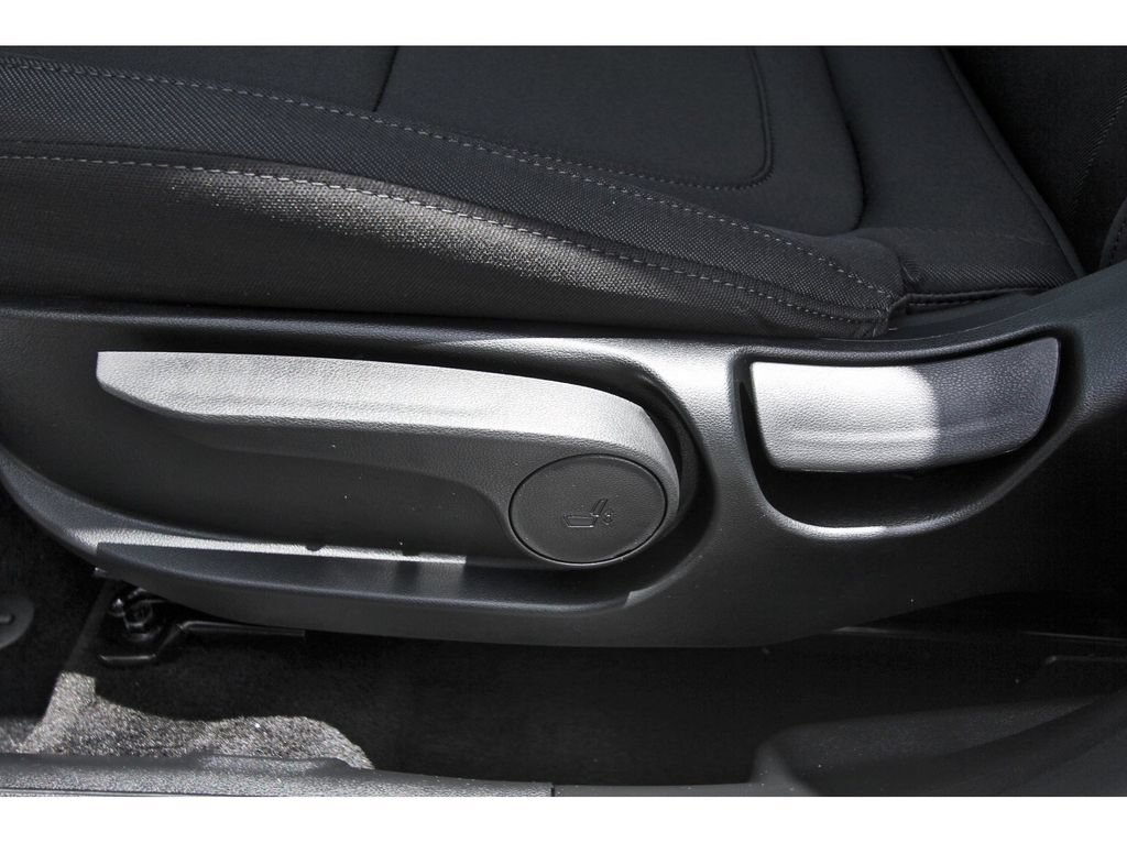 Certified 2026 Hyundai Tucson SE FWD image 30