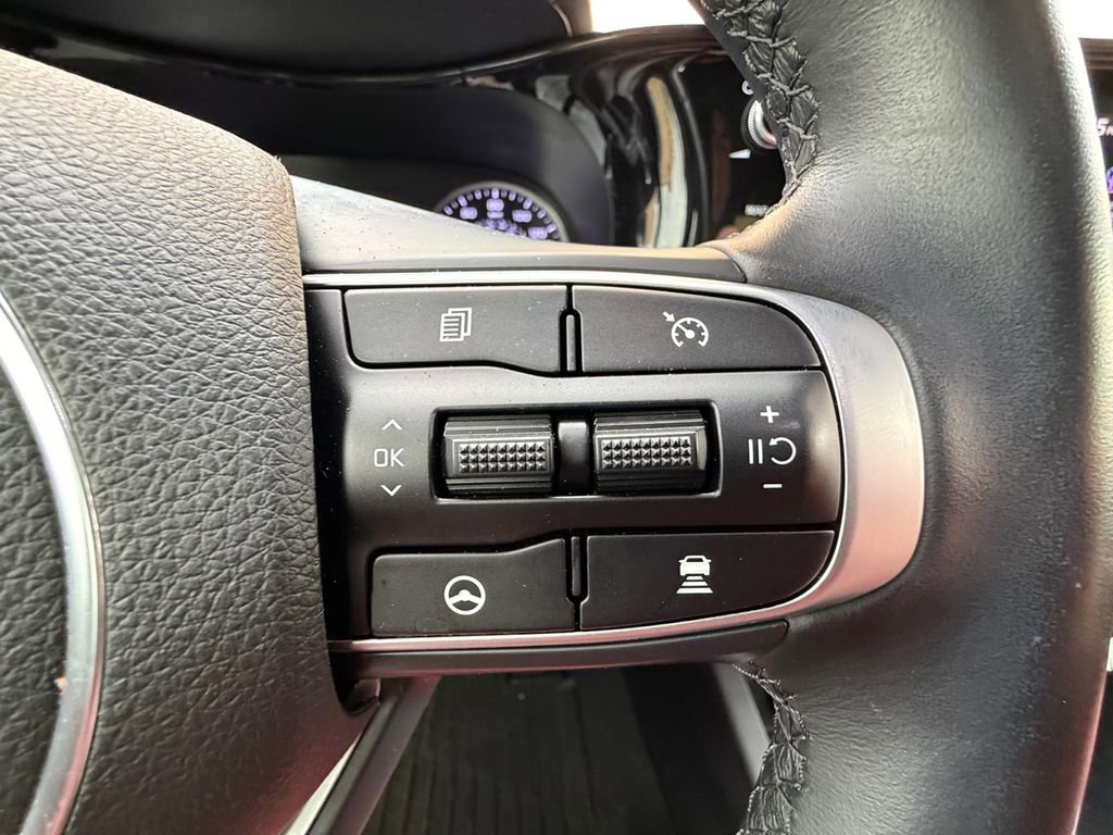 Used 2023 Kia K5 GT-Line image 24