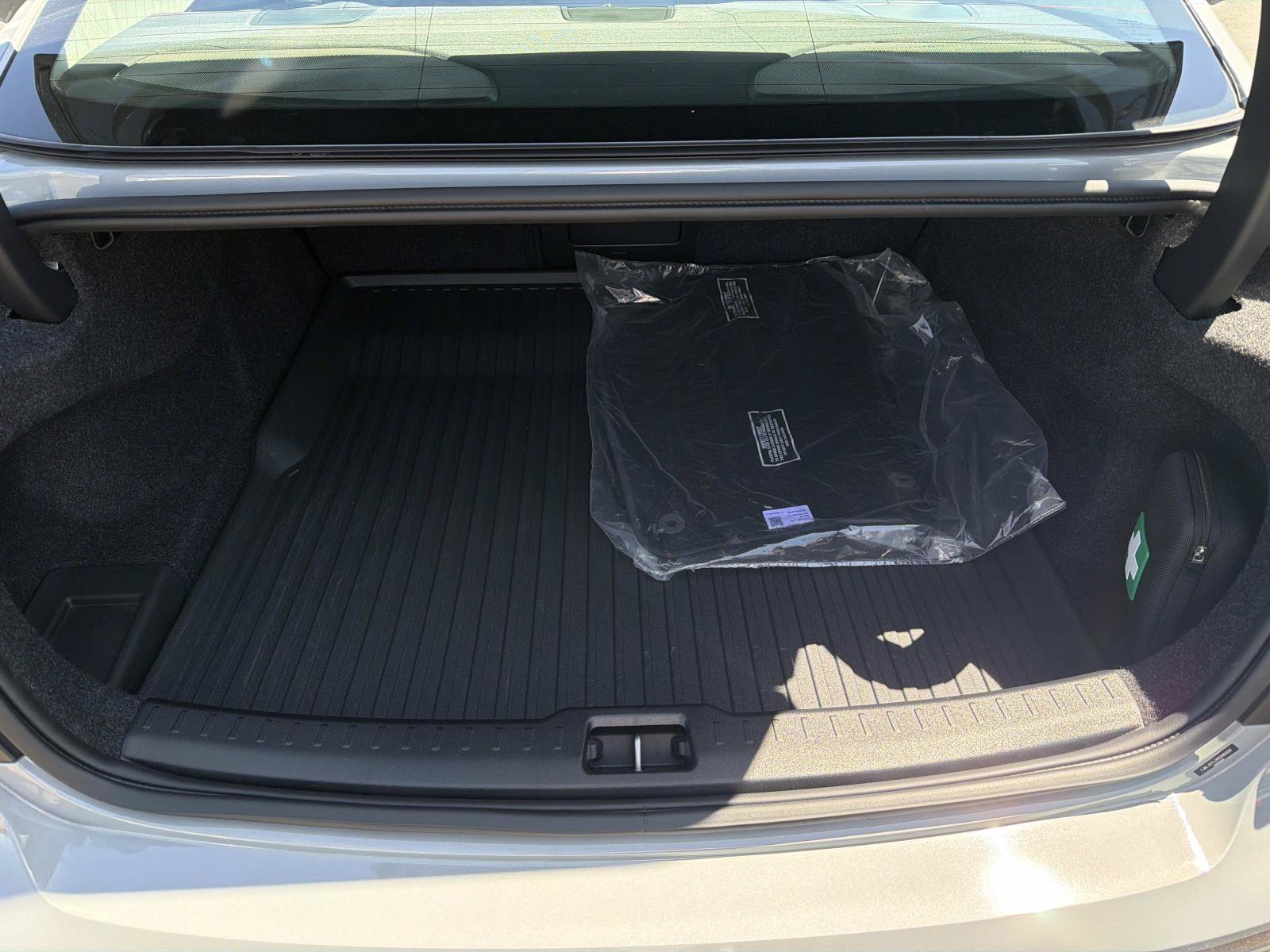 Certified 2024 Volvo S60 B5 Plus w/ Protection Package Premier AWD/4WD image 23