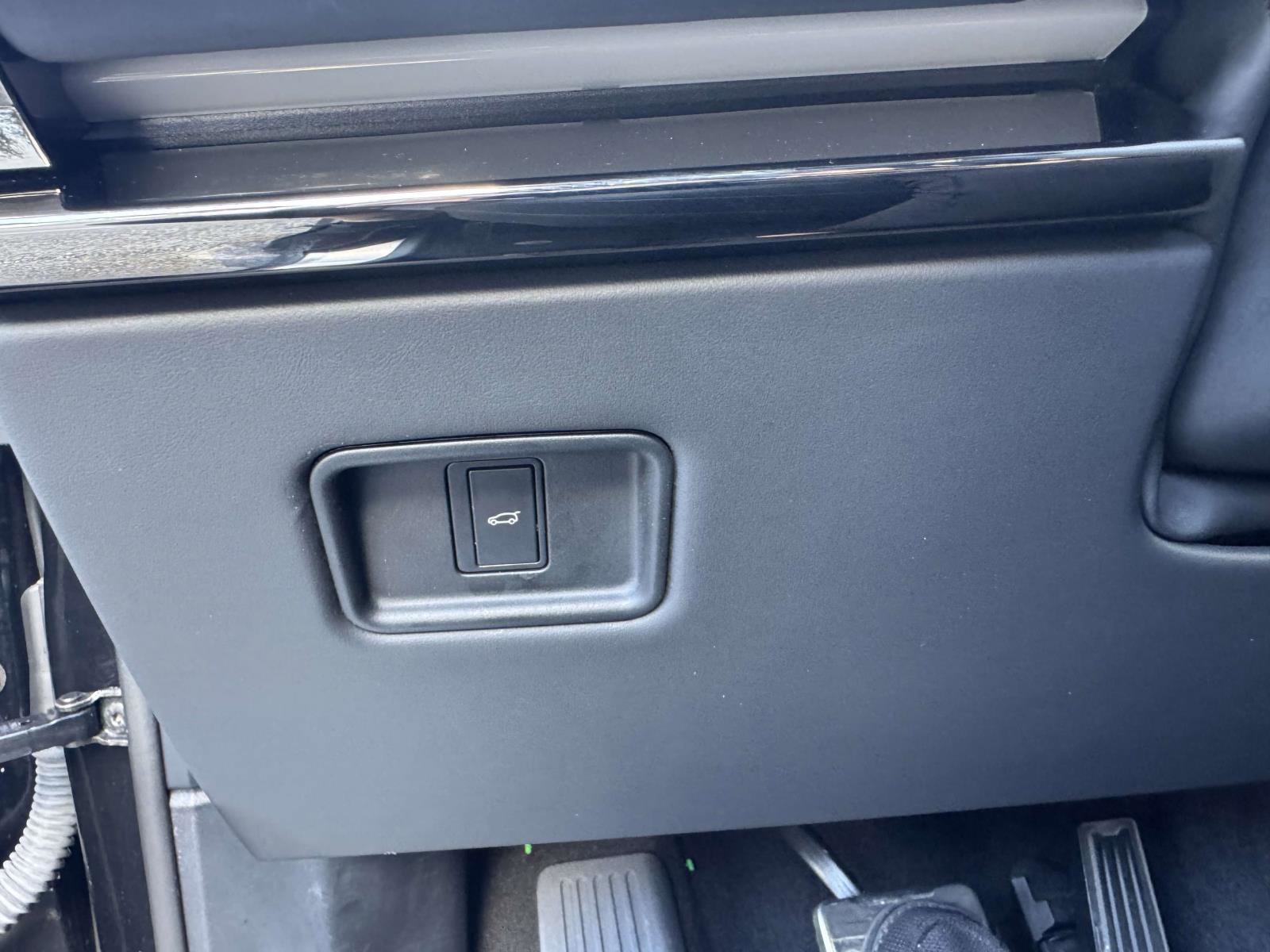 Used 2024 Land Rover Range Rover Sport Dynamic SE image 30